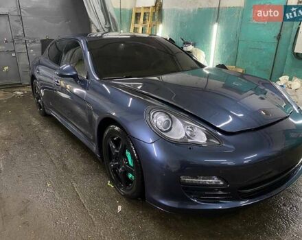 Синий Порше Панамера, объемом двигателя 3.61 л и пробегом 186 тыс. км за 13500 $, фото 3 на Automoto.ua