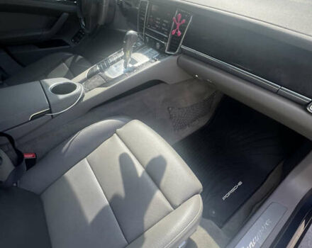 Синій Порше Panamera, об'ємом двигуна 2.97 л та пробігом 134 тис. км за 28700 $, фото 15 на Automoto.ua