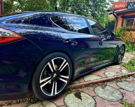 Порше Панамера 2013 в Киеве на Automoto.ua Синий Порше Панамера, объемом двигателя 4.81 л и пробегом 115 тыс. км за 32500 $, фото 13 на Automoto.ua