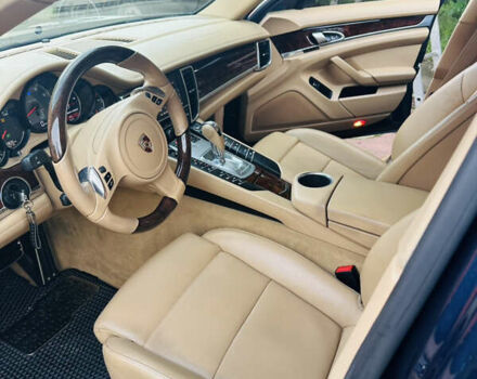 Порше Панамера 2013 в Киеве на Automoto.ua Синий Порше Панамера, объемом двигателя 4.81 л и пробегом 115 тыс. км за 32500 $, фото 19 на Automoto.ua