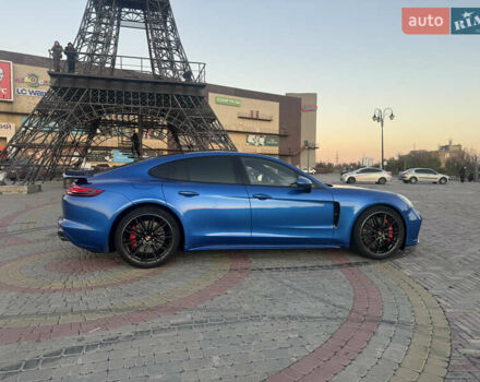 Синий Порше Панамера, объемом двигателя 4 л и пробегом 89 тыс. км за 82000 $, фото 3 на Automoto.ua