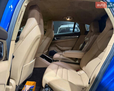 Синий Порше Панамера, объемом двигателя 4 л и пробегом 48 тыс. км за 68000 $, фото 3 на Automoto.ua