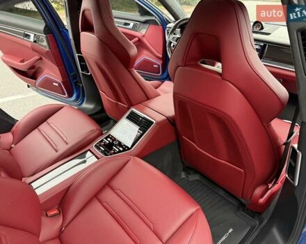 Синий Порше Панамера, объемом двигателя 4 л и пробегом 64 тыс. км за 79990 $, фото 63 на Automoto.ua