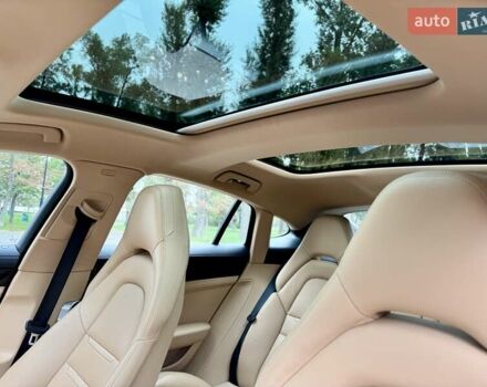Синій Порше Panamera, об'ємом двигуна 3 л та пробігом 89 тис. км за 49500 $, фото 10 на Automoto.ua