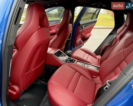 Синий Порше Панамера, объемом двигателя 4 л и пробегом 64 тыс. км за 79990 $, фото 70 на Automoto.ua