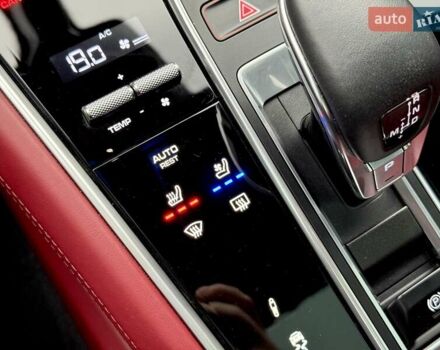 Синий Порше Панамера, объемом двигателя 4 л и пробегом 64 тыс. км за 79990 $, фото 98 на Automoto.ua