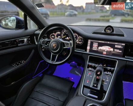Синій Порше Panamera, об'ємом двигуна 2.89 л та пробігом 70 тис. км за 85000 $, фото 36 на Automoto.ua