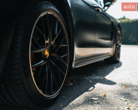 Синій Порше Panamera, об'ємом двигуна 3 л та пробігом 71 тис. км за 73000 $, фото 40 на Automoto.ua