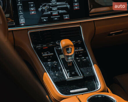 Синій Порше Panamera, об'ємом двигуна 3 л та пробігом 71 тис. км за 73000 $, фото 61 на Automoto.ua