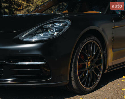 Синій Порше Panamera, об'ємом двигуна 3 л та пробігом 71 тис. км за 73000 $, фото 24 на Automoto.ua