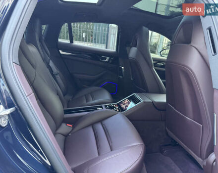 Синій Порше Panamera, об'ємом двигуна 2.89 л та пробігом 77 тис. км за 84000 $, фото 26 на Automoto.ua