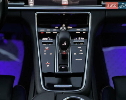 Синій Порше Panamera, об'ємом двигуна 2.89 л та пробігом 70 тис. км за 85000 $, фото 41 на Automoto.ua