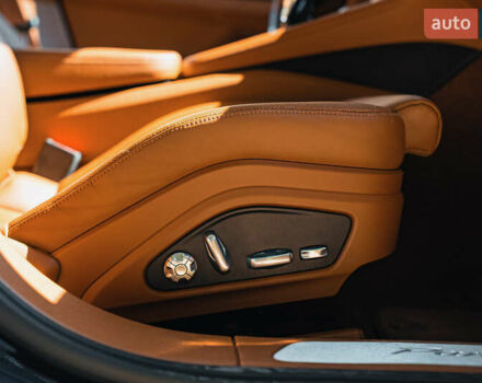 Синій Порше Panamera, об'ємом двигуна 3 л та пробігом 71 тис. км за 73000 $, фото 44 на Automoto.ua