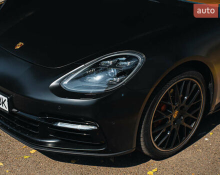 Синій Порше Panamera, об'ємом двигуна 3 л та пробігом 71 тис. км за 73000 $, фото 23 на Automoto.ua