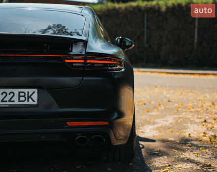 Синій Порше Panamera, об'ємом двигуна 3 л та пробігом 71 тис. км за 73000 $, фото 36 на Automoto.ua