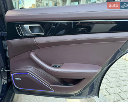 Синій Порше Panamera, об'ємом двигуна 2.89 л та пробігом 77 тис. км за 84000 $, фото 35 на Automoto.ua