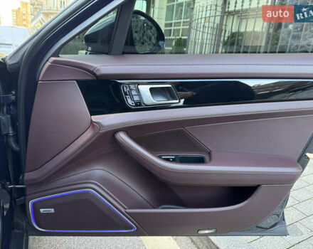 Синій Порше Panamera, об'ємом двигуна 2.89 л та пробігом 77 тис. км за 84000 $, фото 36 на Automoto.ua