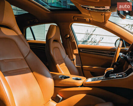 Синій Порше Panamera, об'ємом двигуна 3 л та пробігом 71 тис. км за 73000 $, фото 50 на Automoto.ua