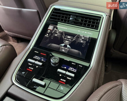 Синій Порше Panamera, об'ємом двигуна 2.89 л та пробігом 20 тис. км за 117000 $, фото 22 на Automoto.ua