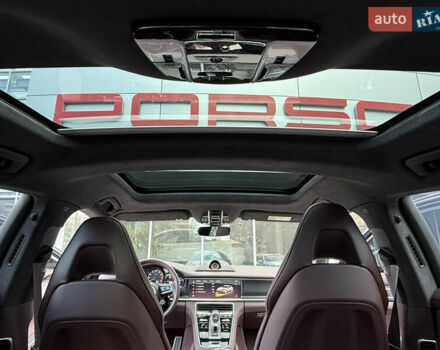 Синій Порше Panamera, об'ємом двигуна 2.89 л та пробігом 20 тис. км за 117000 $, фото 23 на Automoto.ua