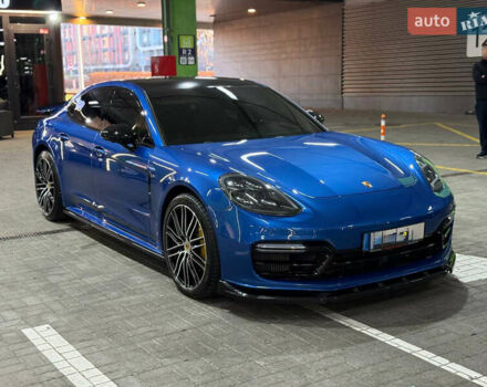 Синій Порше Panamera, об'ємом двигуна 4 л та пробігом 48 тис. км за 68000 $, фото 1 на Automoto.ua