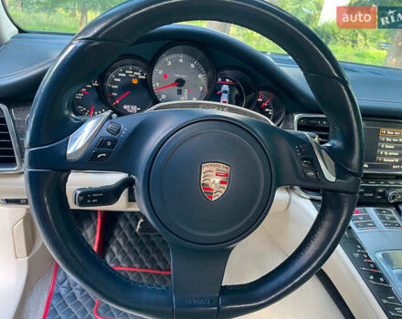Зелений Порше Panamera, об'ємом двигуна 4.8 л та пробігом 180 тис. км за 15340 $, фото 30 на Automoto.ua