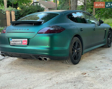 Зелений Порше Panamera, об'ємом двигуна 4.8 л та пробігом 180 тис. км за 15340 $, фото 8 на Automoto.ua