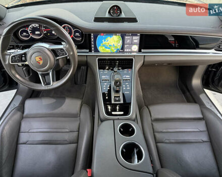 Зелений Порше Panamera, об'ємом двигуна 3 л та пробігом 70 тис. км за 46500 $, фото 14 на Automoto.ua