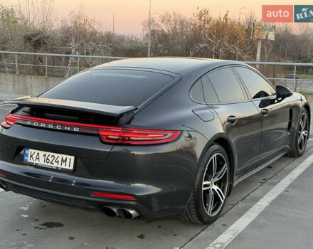 Зелений Порше Panamera, об'ємом двигуна 3 л та пробігом 70 тис. км за 46500 $, фото 6 на Automoto.ua
