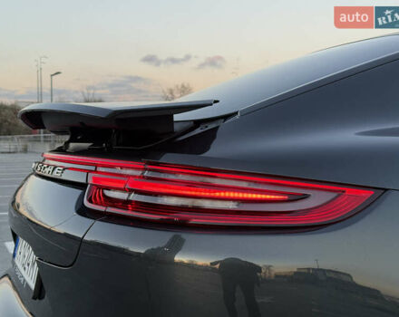 Зелений Порше Panamera, об'ємом двигуна 3 л та пробігом 70 тис. км за 46500 $, фото 9 на Automoto.ua