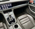 Зелений Порше Panamera, об'ємом двигуна 3 л та пробігом 70 тис. км за 46500 $, фото 35 на Automoto.ua