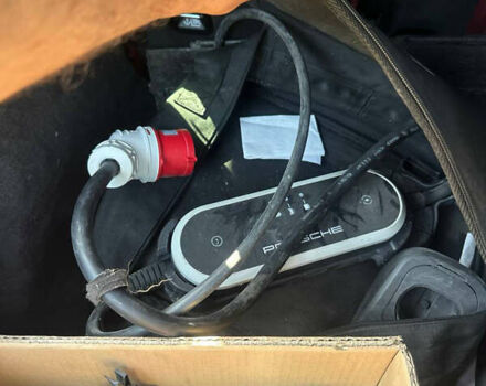 Зелений Порше Panamera, об'ємом двигуна 2.89 л та пробігом 65 тис. км за 33000 $, фото 4 на Automoto.ua