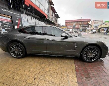 Зеленый Порше Панамера, объемом двигателя 2.9 л и пробегом 15 тыс. км за 119900 $, фото 4 на Automoto.ua