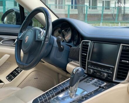 Зелений Порше Panamera, об'ємом двигуна 4.8 л та пробігом 180 тис. км за 17990 $, фото 26 на Automoto.ua