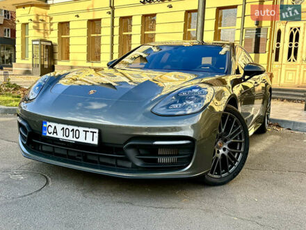 Зелений Порше Panamera, об'ємом двигуна 2.89 л та пробігом 33 тис. км за 110000 $, фото 1 на Automoto.ua