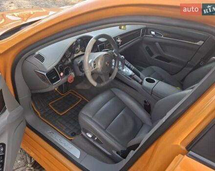 Оранжевый Порше Панамера, объемом двигателя 3.61 л и пробегом 297 тыс. км за 13500 $, фото 6 на Automoto.ua