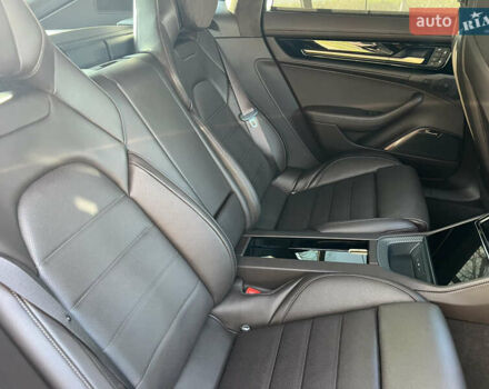 Помаранчевий Порше Panamera, об'ємом двигуна 4 л та пробігом 20 тис. км за 278000 $, фото 20 на Automoto.ua