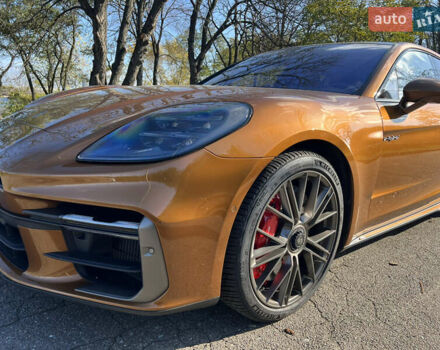 Помаранчевий Порше Panamera, об'ємом двигуна 4 л та пробігом 20 тис. км за 278000 $, фото 7 на Automoto.ua