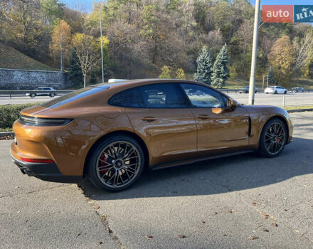 Помаранчевий Порше Panamera, об'ємом двигуна 4 л та пробігом 20 тис. км за 278000 $, фото 4 на Automoto.ua