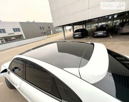 Білий Порше Cayenne Coupe, об'ємом двигуна 3 л та пробігом 6 тис. км за 105000 $, фото 16 на Automoto.ua