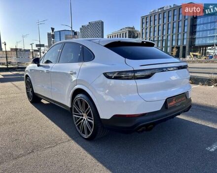 Білий Порше Cayenne Coupe, об'ємом двигуна 3 л та пробігом 75 тис. км за 68900 $, фото 12 на Automoto.ua