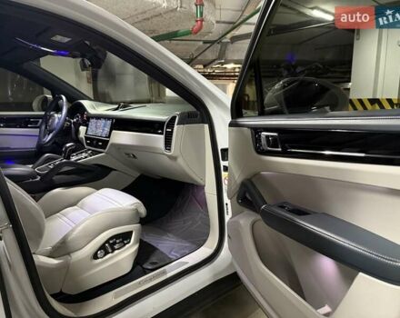 Белый Порше Cayenne Coupe, объемом двигателя 3 л и пробегом 155 тыс. км за 59900 $, фото 71 на Automoto.ua