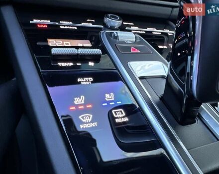 Білий Порше Cayenne Coupe, об'ємом двигуна 3 л та пробігом 75 тис. км за 68900 $, фото 65 на Automoto.ua