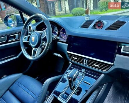Белый Порше Cayenne Coupe, объемом двигателя 2.89 л и пробегом 80 тыс. км за 87000 $, фото 35 на Automoto.ua