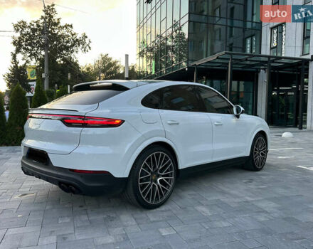 Белый Порше Cayenne Coupe, объемом двигателя 3 л и пробегом 47 тыс. км за 72000 $, фото 5 на Automoto.ua