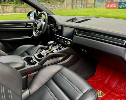 Білий Порше Cayenne Coupe, об'ємом двигуна 2.89 л та пробігом 80 тис. км за 85500 $, фото 24 на Automoto.ua