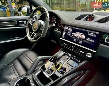 Білий Порше Cayenne Coupe, об'ємом двигуна 2.89 л та пробігом 80 тис. км за 85500 $, фото 19 на Automoto.ua