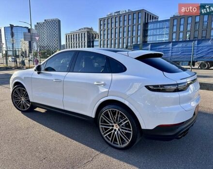 Білий Порше Cayenne Coupe, об'ємом двигуна 3 л та пробігом 75 тис. км за 68900 $, фото 29 на Automoto.ua