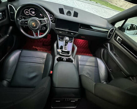 Белый Порше Cayenne Coupe, объемом двигателя 3 л и пробегом 47 тыс. км за 72000 $, фото 16 на Automoto.ua