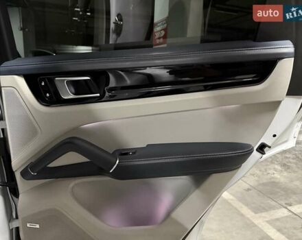 Белый Порше Cayenne Coupe, объемом двигателя 3 л и пробегом 155 тыс. км за 59900 $, фото 70 на Automoto.ua